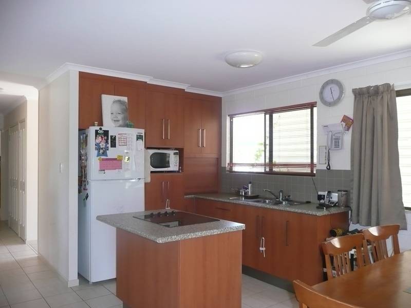 5 Scott Avenue, Bowen QLD 4805