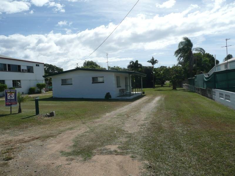 112 Powell Street, Bowen QLD 4805