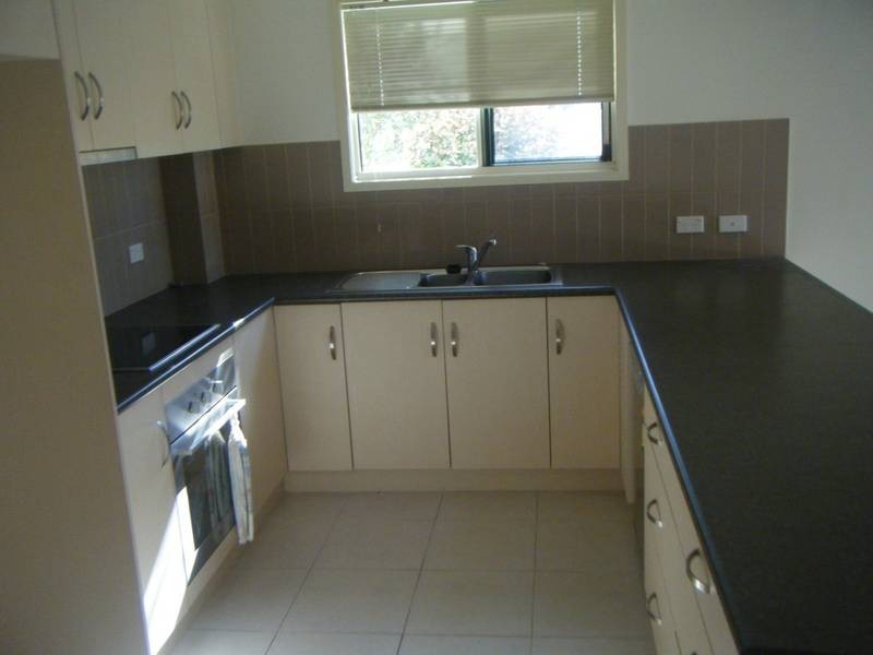 3/1 Murroona Road, Bowen QLD 4805