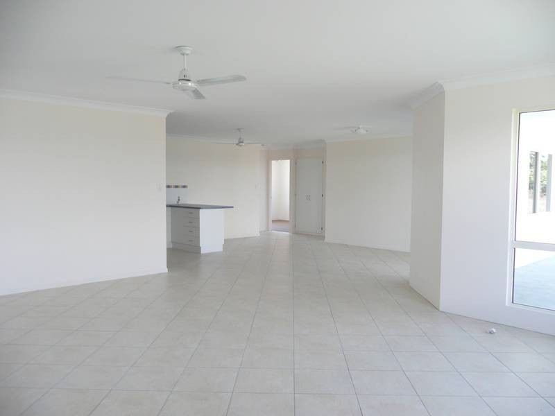 5 Lemon Grove, Bowen QLD 4805