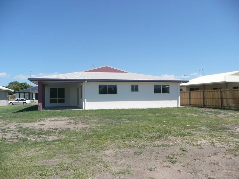 5 Lemon Grove, Bowen QLD 4805