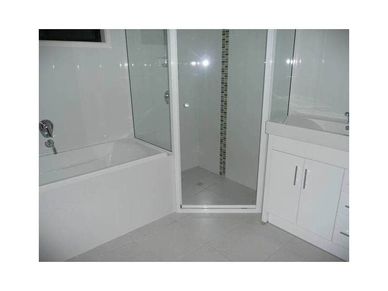 2/11 Field Street, Bowen QLD 4805