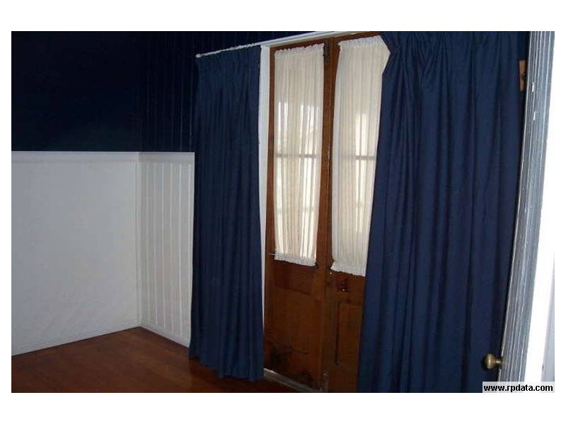 8 Blake Street, Collinsville QLD 4804