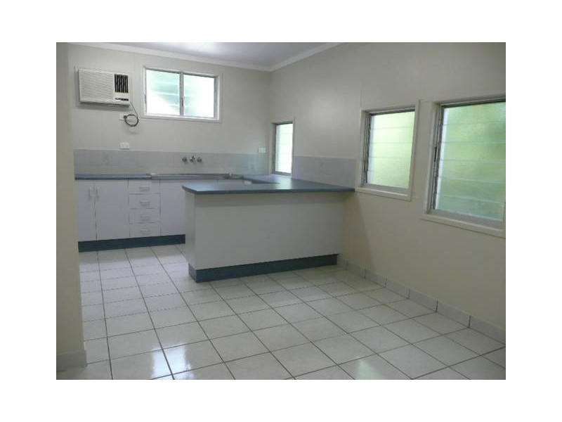 7a Philip Street, Bowen QLD 4805