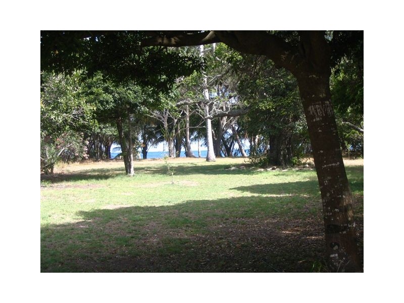 12 Horseshoe Bay Road, Bowen QLD 4805