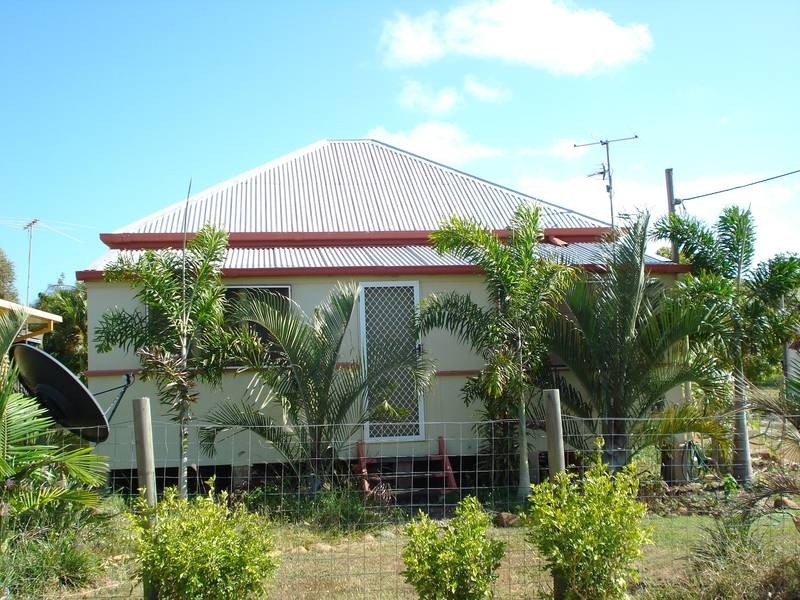 36 Poole Street, Bowen QLD 4805