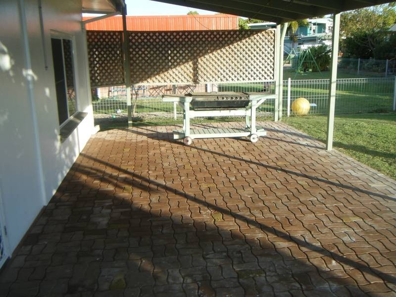 137 Herbert Street, Bowen QLD 4805