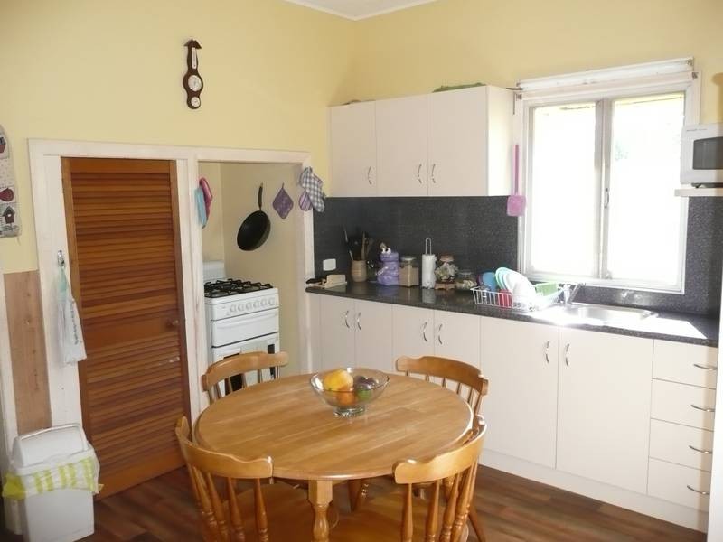 33 Gloucester Street, Bowen QLD 4805