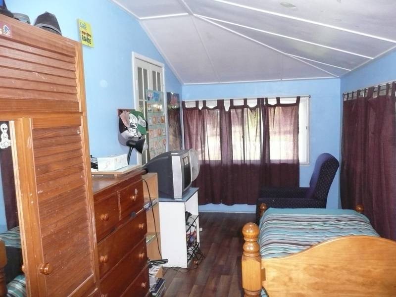 33 Gloucester Street, Bowen QLD 4805
