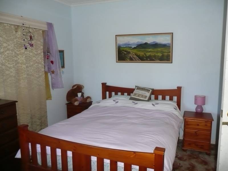 33 Gloucester Street, Bowen QLD 4805