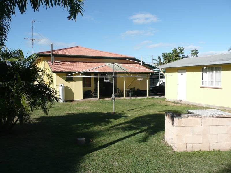 33 Gloucester Street, Bowen QLD 4805