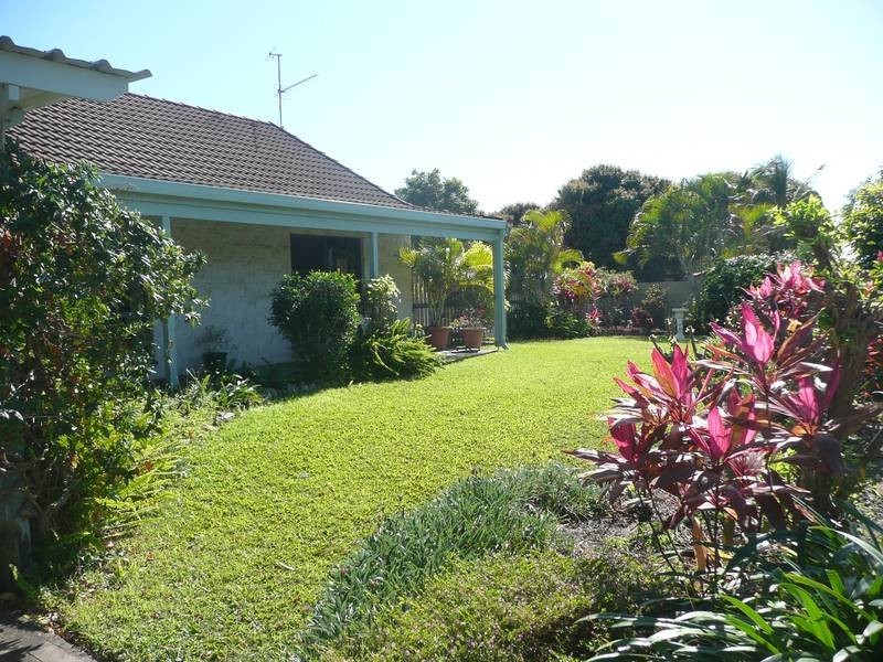 1/ 18 Marshall Street, Bowen QLD 4805