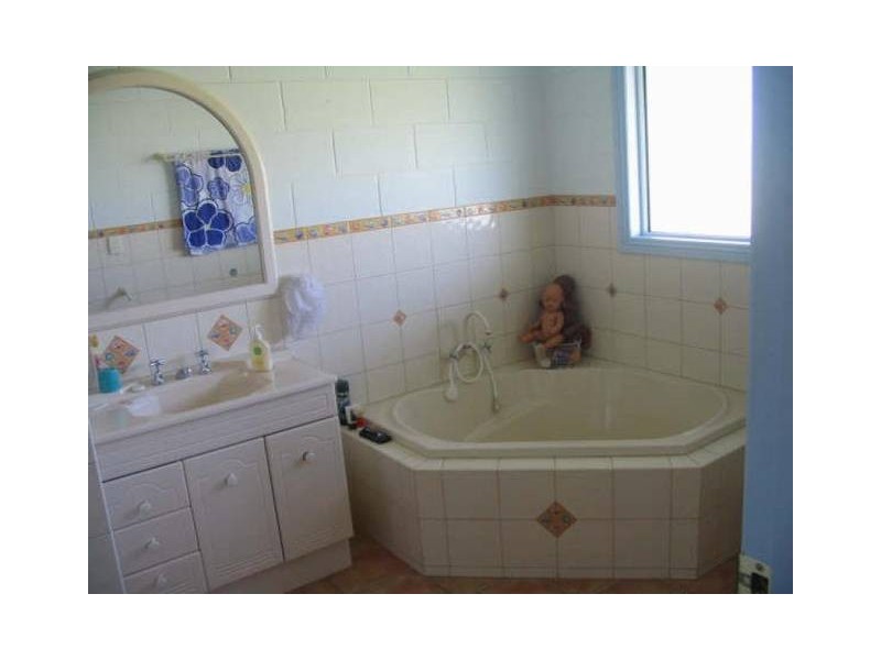 48 Betzels Lane, Bowen QLD 4805