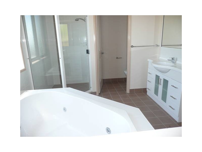 90 Ocean View Drive, Bowen QLD 4805