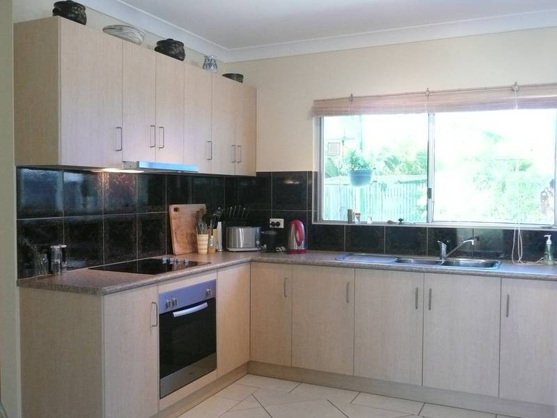 8 Rodney Street, Bowen QLD 4805