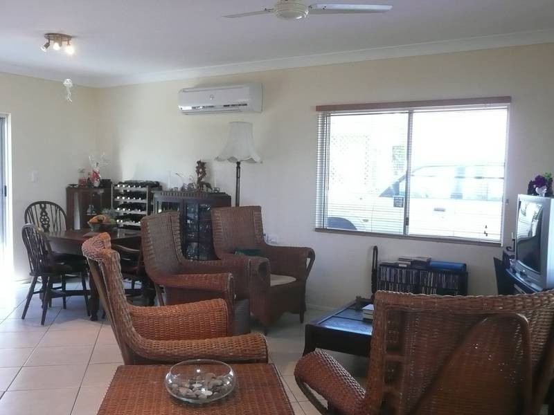 8 Rodney Street, Bowen QLD 4805