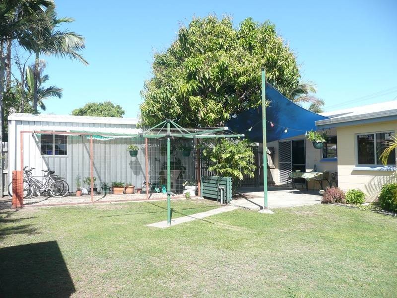 8 Rodney Street, Bowen QLD 4805