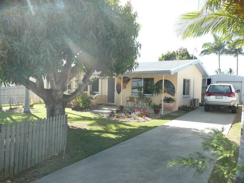 8 Rodney Street, Bowen QLD 4805