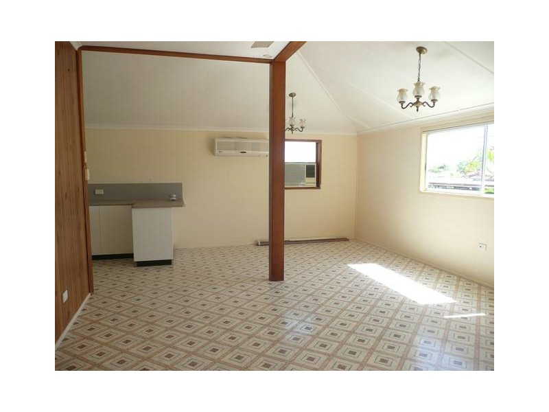 26 Russell Street, Bowen QLD 4805