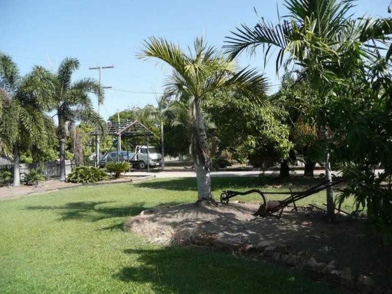 33 Brighton Road, Bowen QLD 4805