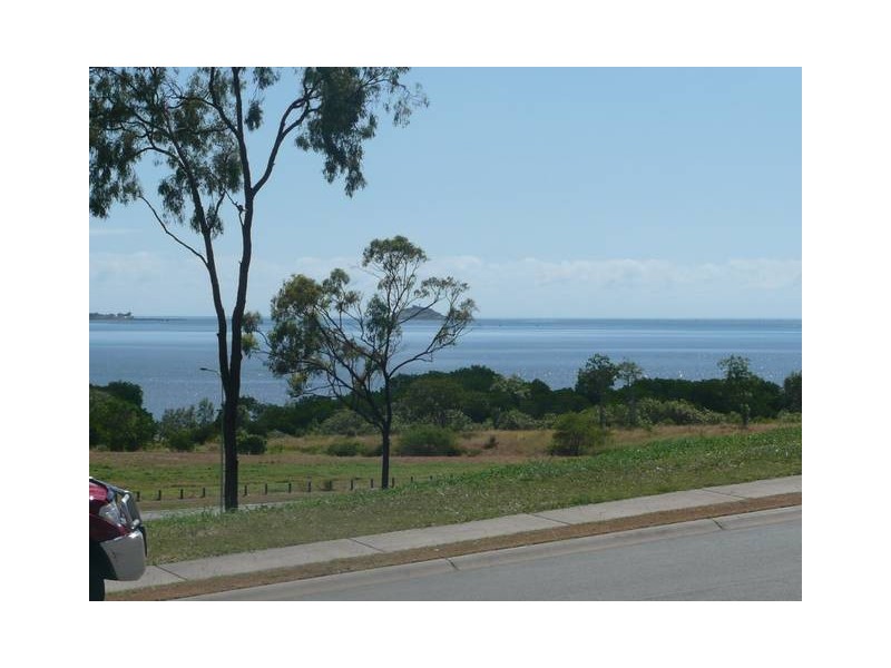90 Oceanview Drive, Bowen QLD 4805