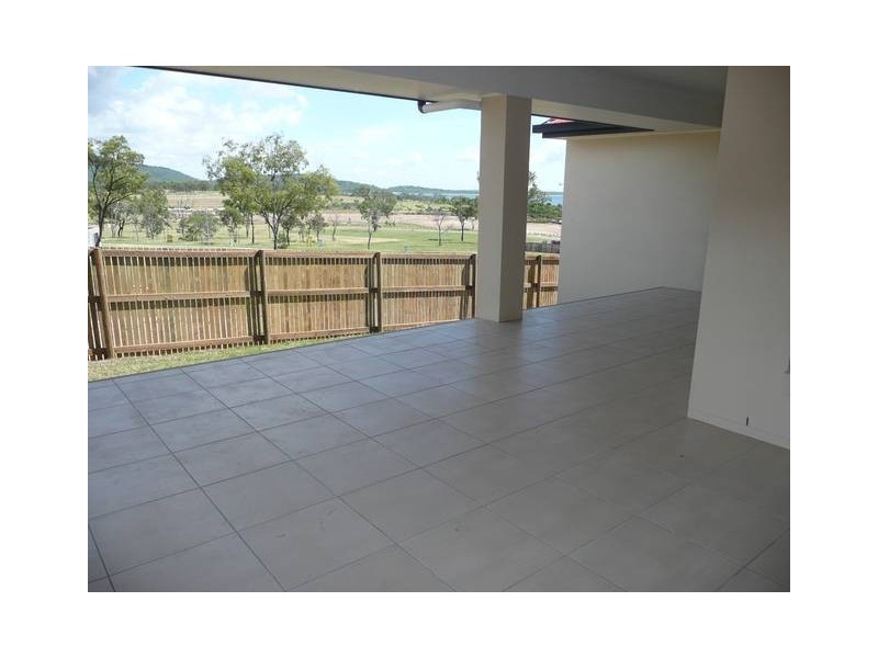 90 Oceanview Drive, Bowen QLD 4805