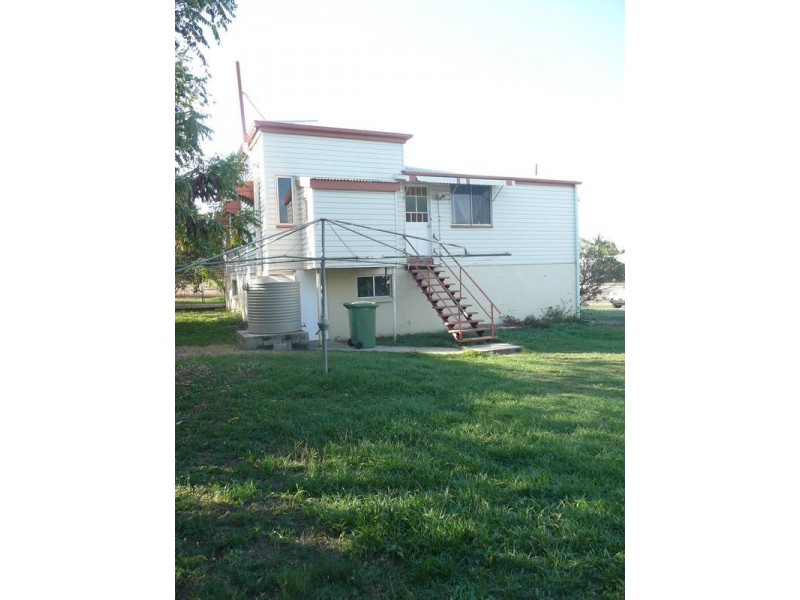 75 Gordon Street, Bowen QLD 4805
