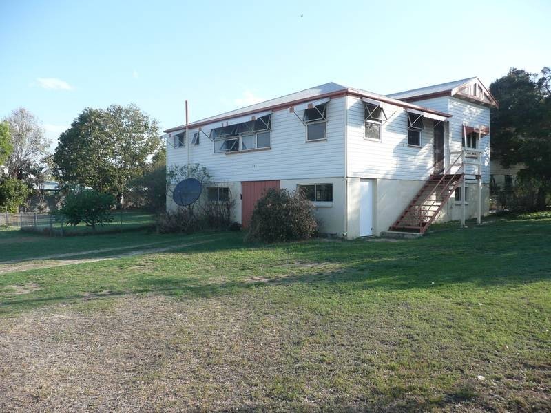 75 Gordon Street, Bowen QLD 4805