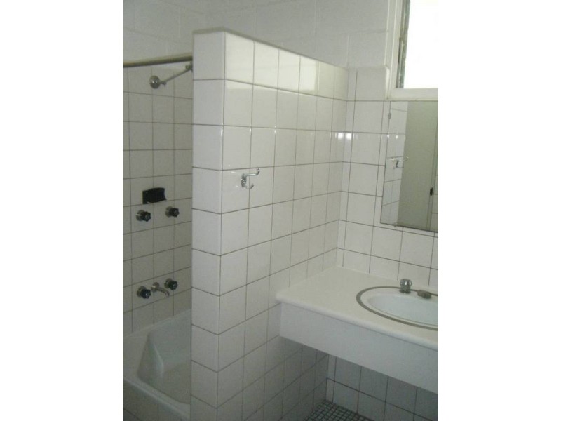 4/91 Horseshoe Bay Road, Bowen QLD 4805