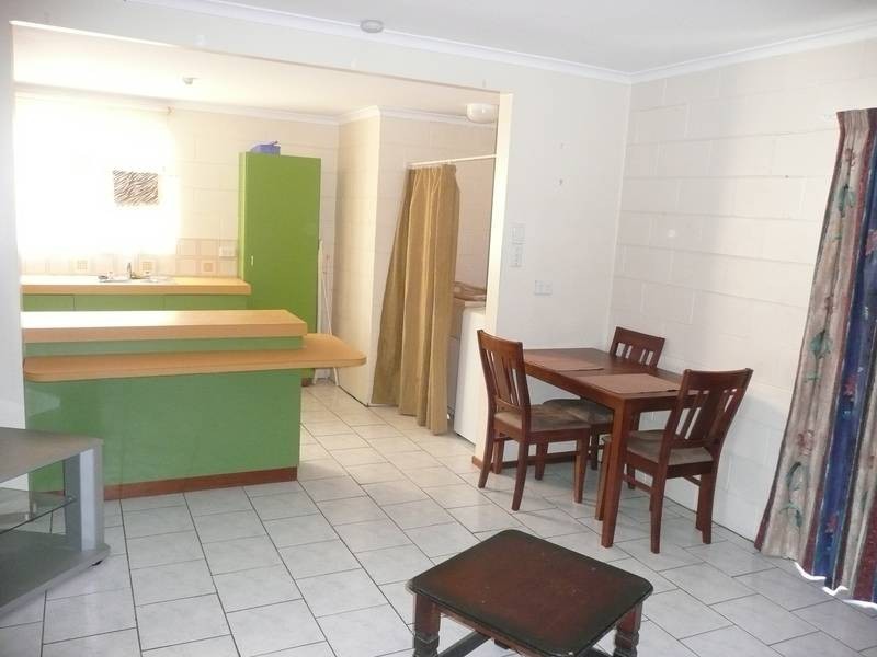 4/2a Powell Street, Bowen QLD 4805