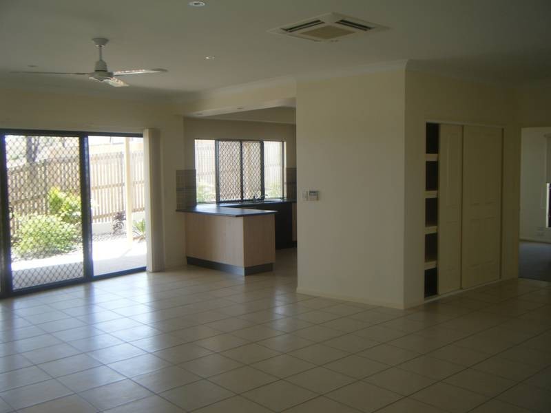 10 Sunshine Court, Bowen QLD 4805