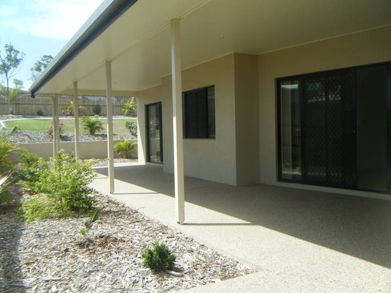 10 Sunshine Court, Bowen QLD 4805