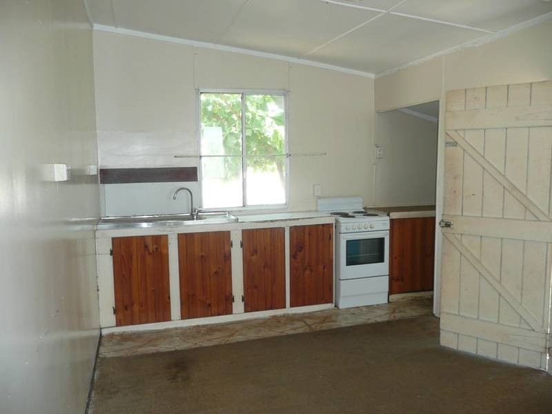 64 Dalrymple Street, Bowen QLD 4805