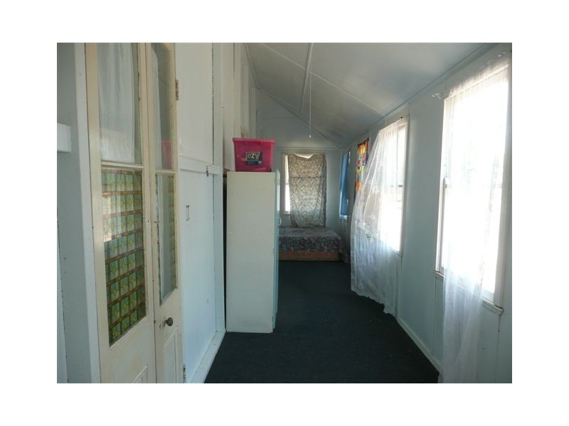 33 Gordon Street, Bowen QLD 4805