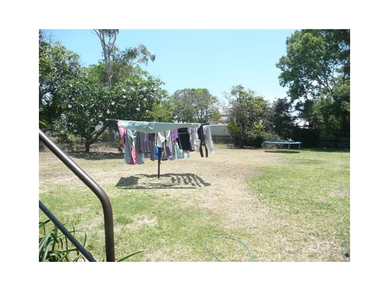33 Gordon Street, Bowen QLD 4805