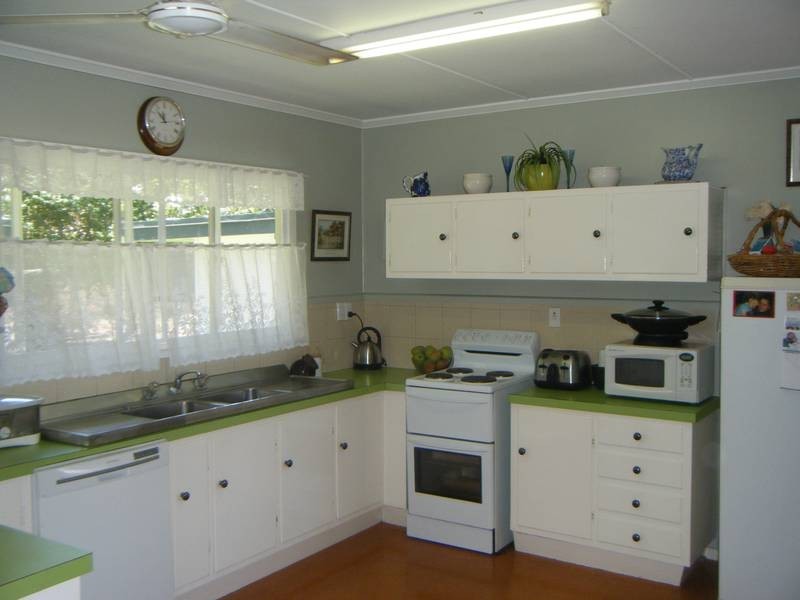 12 Marshall Street, Bowen QLD 4805