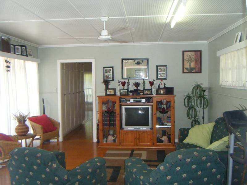 12 Marshall Street, Bowen QLD 4805