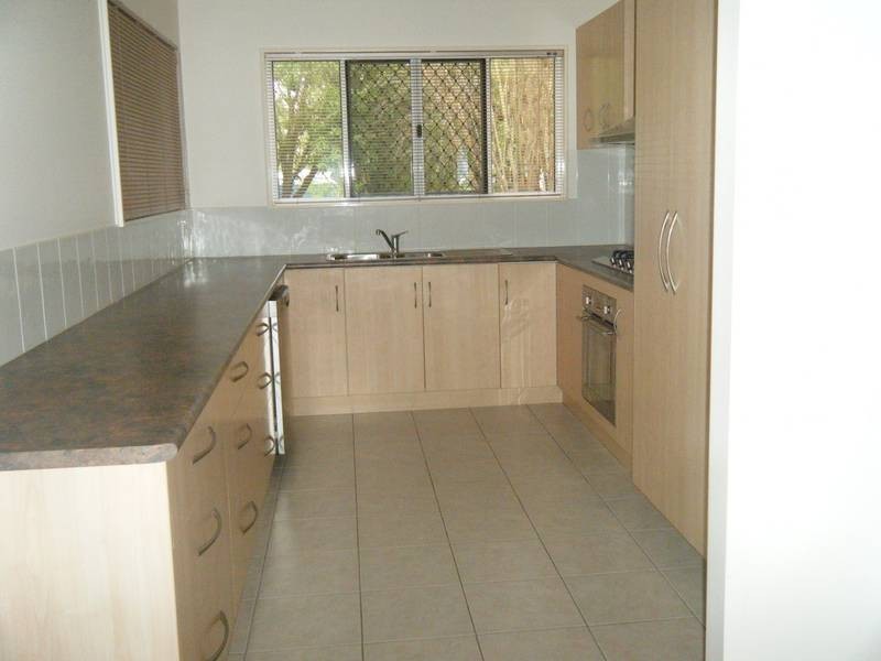 11 Russell Street, Bowen QLD 4805