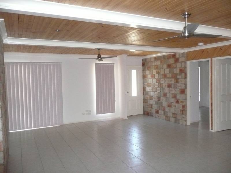 11 Russell Street, Bowen QLD 4805