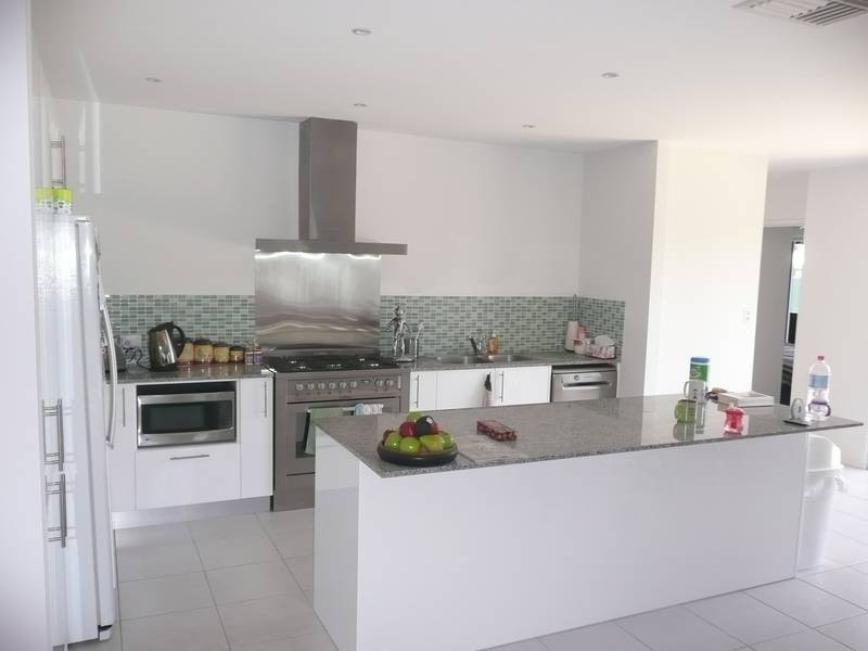 2/8 Gilbert Street, Bowen QLD 4805