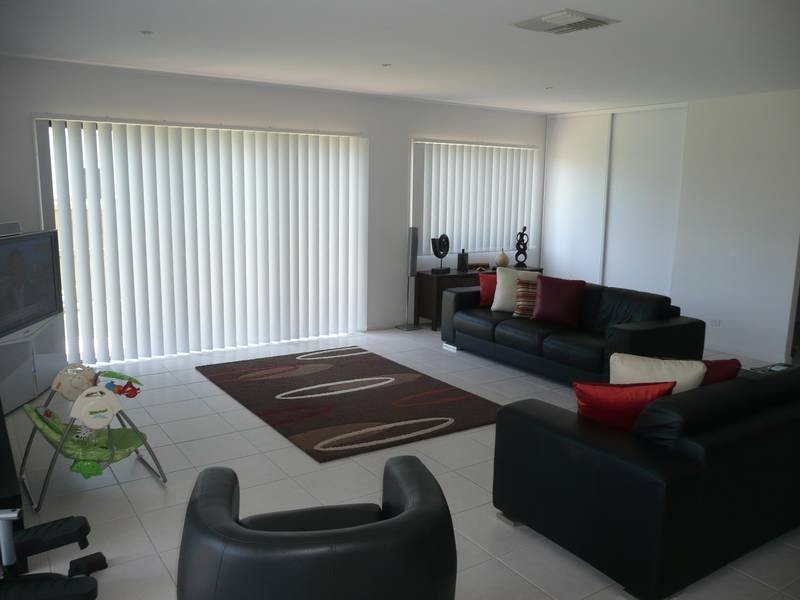 2/8 Gilbert Street, Bowen QLD 4805