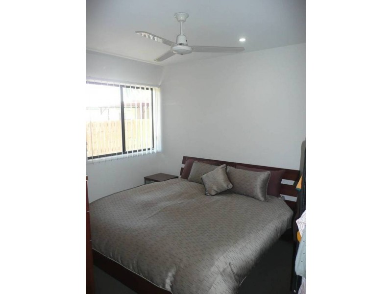 2/8 Gilbert Street, Bowen QLD 4805