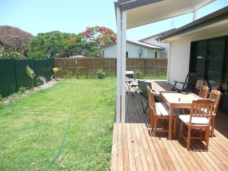 2/8 Gilbert Street, Bowen QLD 4805