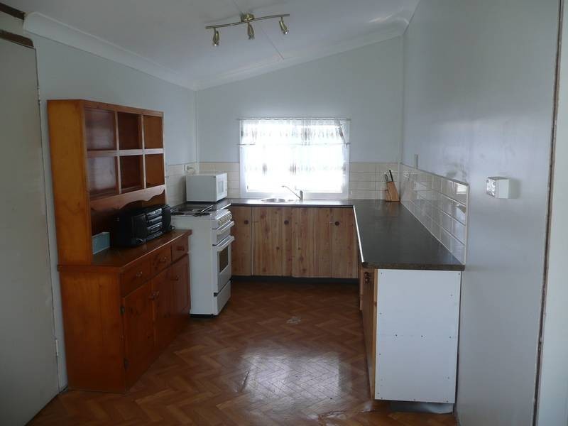 34 Creek Street, Bowen QLD 4805