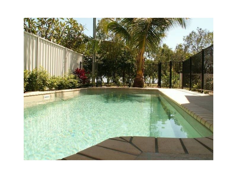 1/87a Horseshoe Bay Road, Bowen QLD 4805