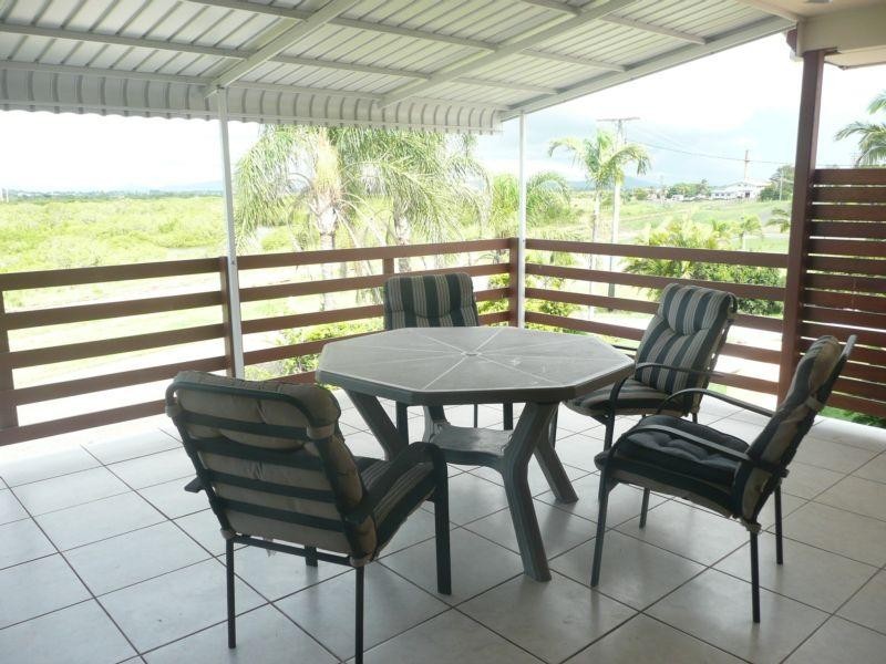 2/104 Dalrymple Street, Bowen QLD 4805