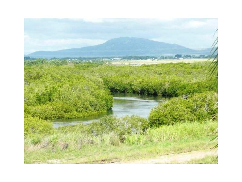 2/104 Dalrymple Street, Bowen QLD 4805