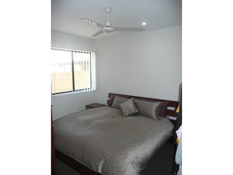 2/8 Gilbert Street, Bowen QLD 4805