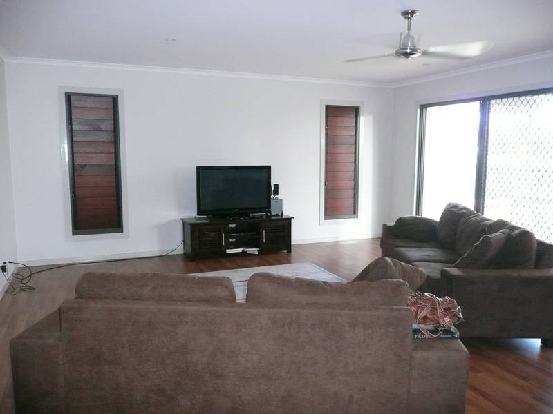 1/32 St Kilda Street, Bowen QLD 4805