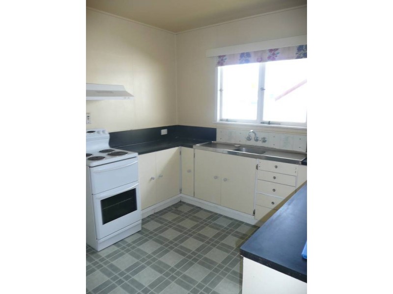 54 Herbert Street, Bowen QLD 4805